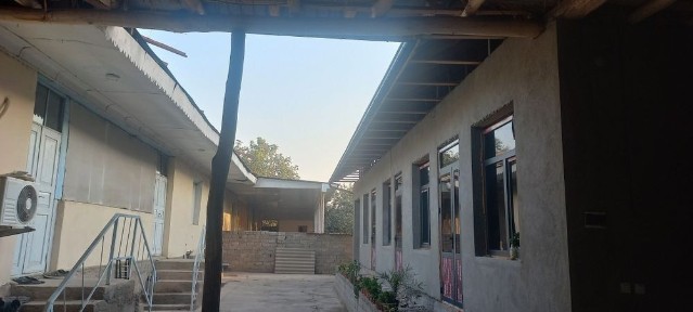 БИЗНЕС УЧУН ҚУЛАЙ ЖОЙ! Срочно сотилади!