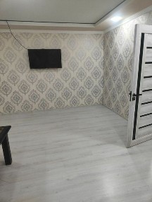 Kvartira Qizlar bilan sherilikka 1 xonada 2 turadi xalos