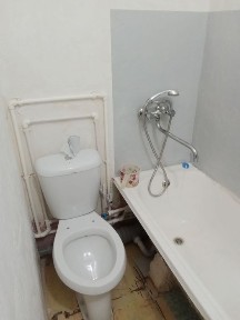 12000 у.е.  г Чирчик. Бывщ. Общ. 1-эт. Туалет, ванна, мойка, внутри