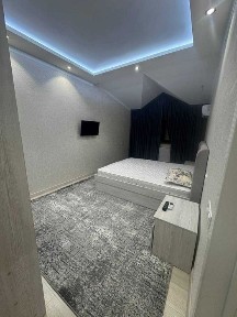 Нукусская. 100 кв 3 ком Мирабад 1000 уе