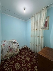 Юнусабод 11.кв 2/4/4 50.кв Срочно квартира МетроЛиня