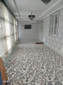 Ката квадратли Уй сотилади