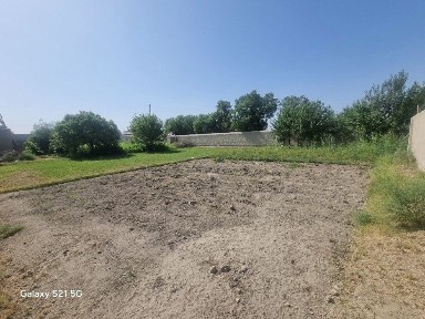 hovli tez va arzon sotiladi