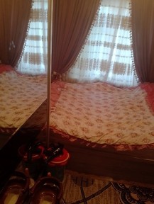 2 хонали уй сотилади, Кибрейда 3 этаж кибрей Хокимиятини олдида