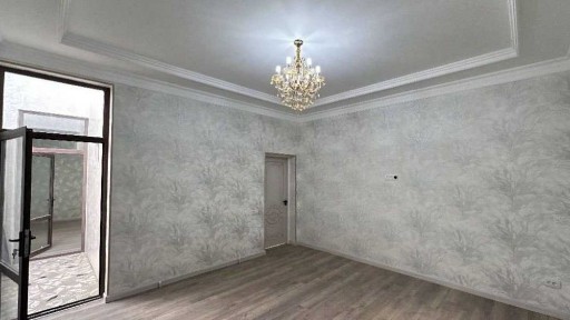 Хасанбой кирарикда 2,2 сотули коттедж сотилади !