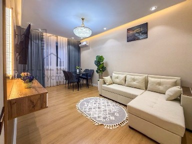 1в2/3/5 35м2 1,5х3 балкон Буюк Ипак Йули напрот Мин Обороны, Динамо