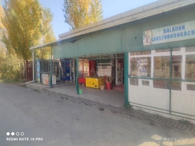 Dokon sotiladi ishlab turipti adres Yuqori chirchiq Sakson-ota