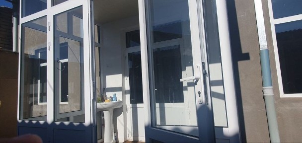 Uchaska sotiladi Qashqadaryo 4 xona srochna