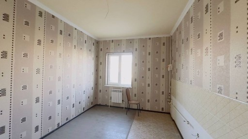 Стадион кучада янги домда 2этажда 3хонали кв срочна сотилади