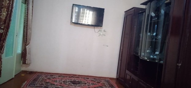 Stochni 2xonali uy sotiladi mabillari bn birga