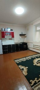 Зомин шахар сентирида жойлашган