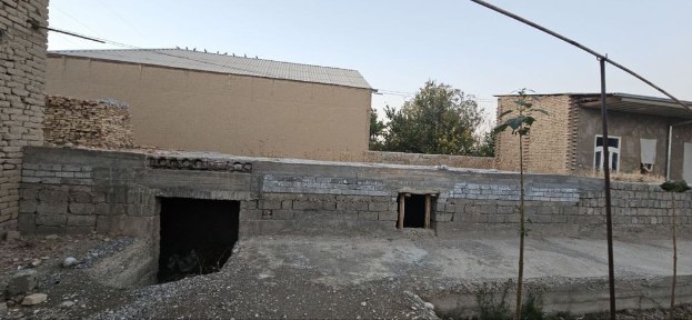 Hovli 6 sotik srochna sotiladi