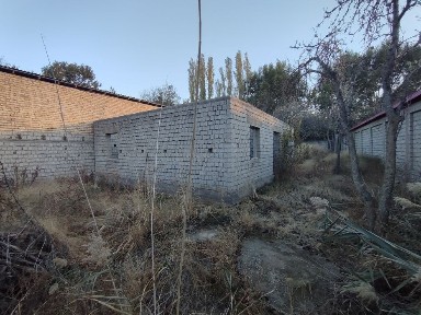 Chirchiqda hovli sotiladi