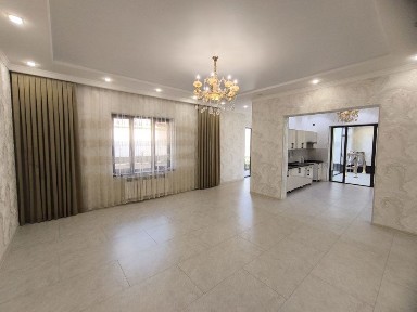 Лимонаий Продается дом с участком. 2,5 соток. 2-уровня дом.