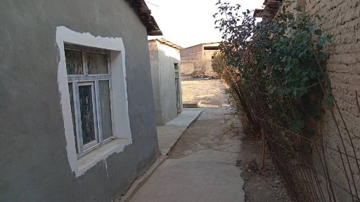 Srochna sotiladi uy 31490$