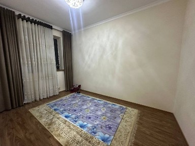 Файзобод масжид томонда жойлашган 2 хонали квартира оилага ижарага бер