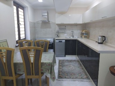 Сдам свою 4х комнатную квартиру на Интерпола М. Косманавтов спец. план