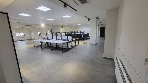 Офис ижарага берилади, 330 м², марказда Юнусабад, Собственник 5 этаж