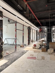 Коммерческое помещение торговый центр возде Цум. Напротив старого деми