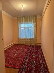 Продается кварт находящаяся в центре города со всеми условиями, в аре