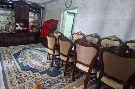 Kvartira 48 kv sotiladi