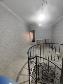 Рисовый рынок 2х ком квартира двухъярусная 1 и 2 этаж 50 м2