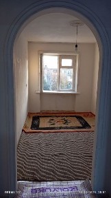 Аренда квартира. Маргилон эконом колежи олдида этаж, ижарага берилади