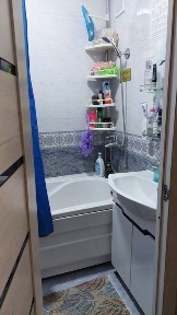 Продаётся 3 х комнатная квартира 1 этаж