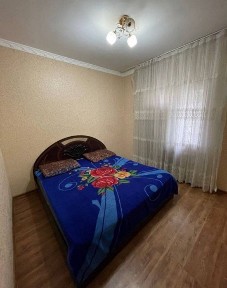 Сдаётся срочно на Карасу 6, 3-х комнатная квартира!