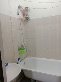 7qavatli turarjoy xonadonidan 5-qavati zudlik bilan sotiladi.