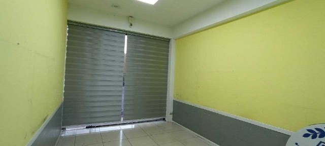 Аренда с витражными окнами 100 кв. м, под бутик, магазин