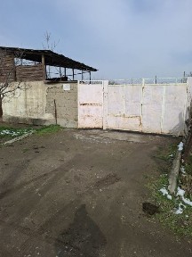 Ховли Уй сотилади