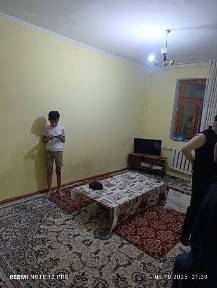 Чилонзор11.1/3/5/Срочно Сотилади Ориентир Метро 5менут йул йузда Жой