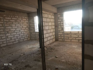 Uy sotiladi. Srochno!