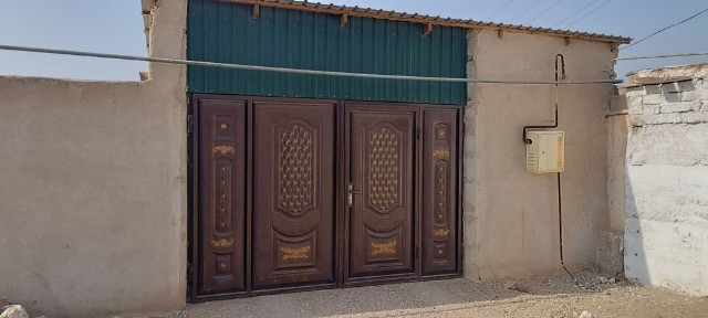 Золотинкада дача сотилади яхши холатда