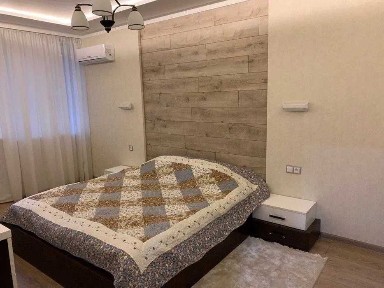 Сдаётся 2-комнатная квартира на Б. И.Й.