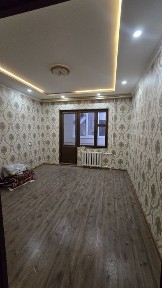 Срочно 2 хонали квартира Сотилади