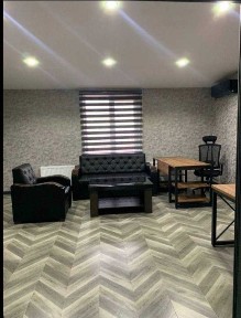 Сдаю в Аренду 100 м² Офис Ракат Махалля Яккасарай