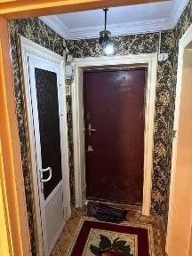 Срочно продаётся 1 комнатная квартира на 2 этаже, Шота Руставели