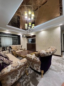 Сдаётся аренда срочно Ц. 2 Ор-р Алайский Базар 3/комнатная