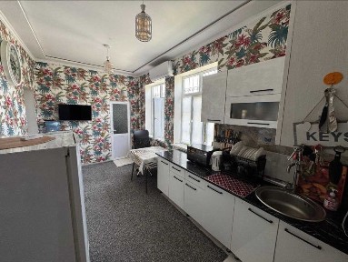 ПРОДАЕТСЯ своя дача 6 соток в Пскентском районе с техникой