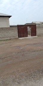 Продаётся кирпичный дом.