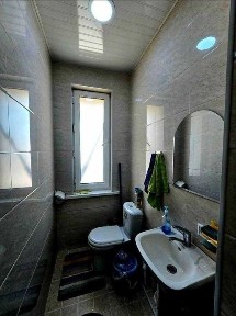 2-комнатная у метро Максим Горького 64 квадрат