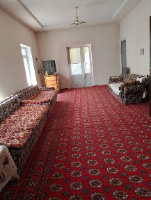 Эски шахарда обл гаи ёнида ховли сотилади ёки квартига алмашинилади