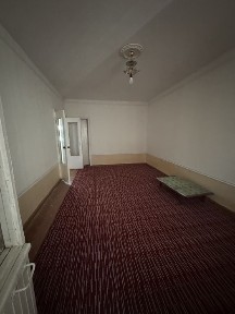 Narxidan barakasiga ozroq otaman kop emas faqat naqtga yubleniga lolan