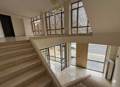 отдельно стоящие здание 330м2 Яккасарайском районе SH83