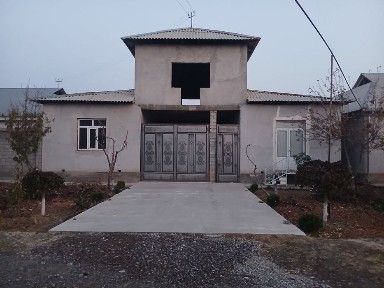 Uy sotiladi. Guliston shahar Istiqlol MFYda