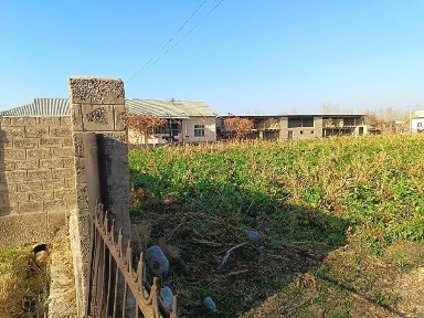 Uy sotiladi yaxwi holatda