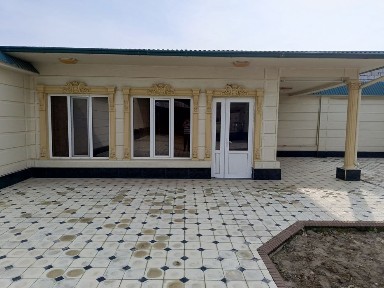 Kirf ucaskasi Bunyodkor maxallaga xovlini yarmi