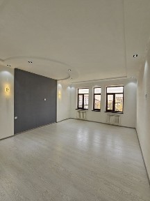 4 xonali kvartira, Komilon MFY, Islom Karimov ko'chasidan sotiladi